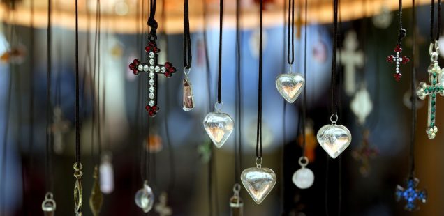 Dans quelles circonstances porter un pendentif ?