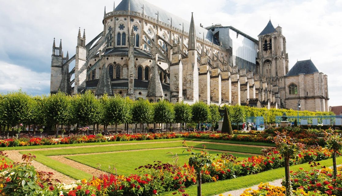 Que faire pour un weekend à Bourges ? Bazardons.fr Que faire pour un weekend à Bourges ? Bazardons.fr