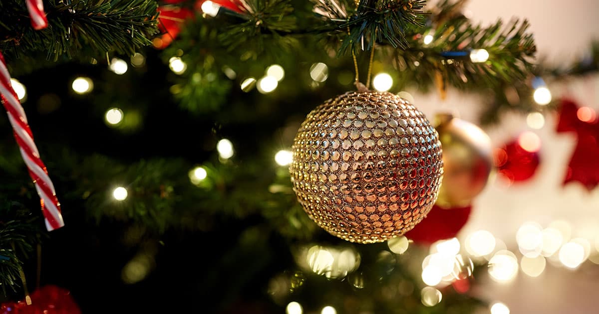 Comment faire un beau sapin de Noël Bazardons.fr