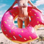 La bouée donuts : un accessoire ludique pour le fin gourmet cet été