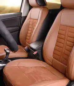 Comment choisir des housses de siège voiture faciles à nettoyer ?
