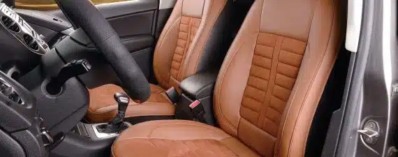 Comment choisir des housses de siège voiture faciles à nettoyer ?