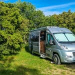 Fourgon ou camping-car, que faut-il choisir ?