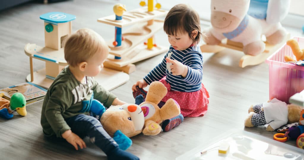 Comment travailler dans le domaine de la petite enfance ? Bazardons.fr Comment travailler dans le domaine de la petite enfance ? Bazardons.fr